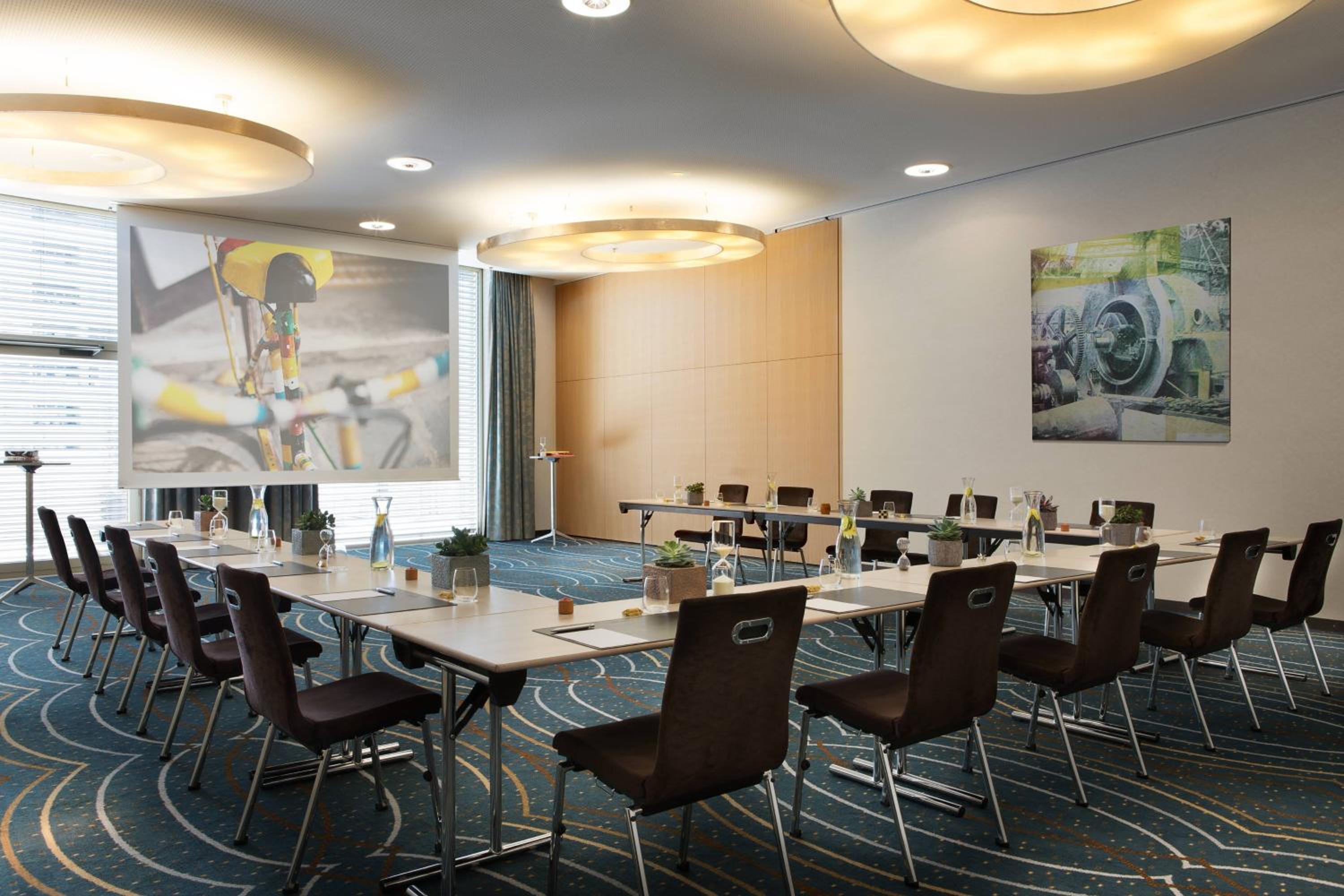 Renaissance Zurich Tower Hotel